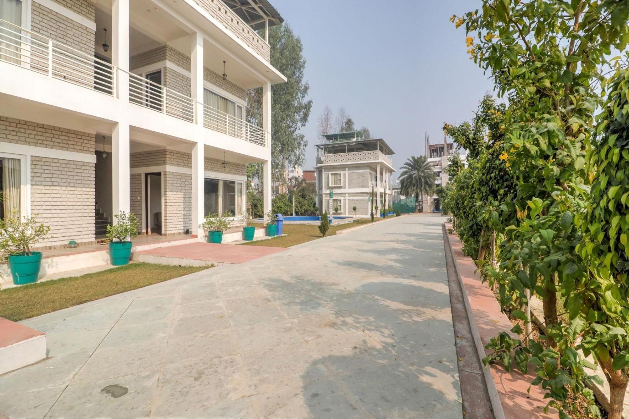 Townhouse Amaraa Farms Near Lulu Hypermarket Lucknow Luaran gambar