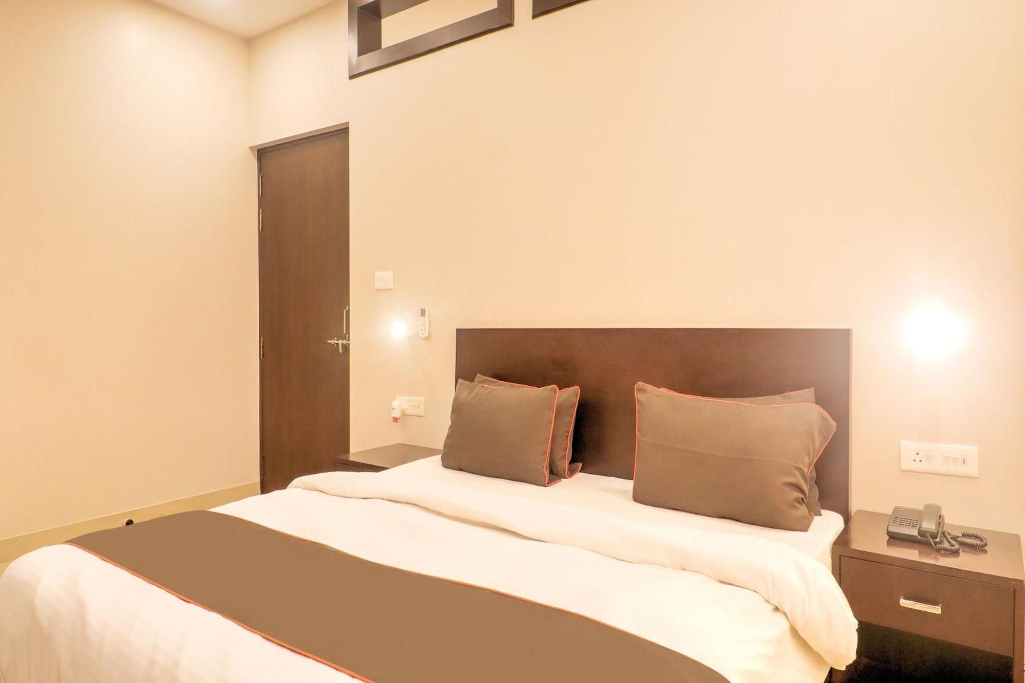 Townhouse Amaraa Farms Near Lulu Hypermarket Lucknow Luaran gambar