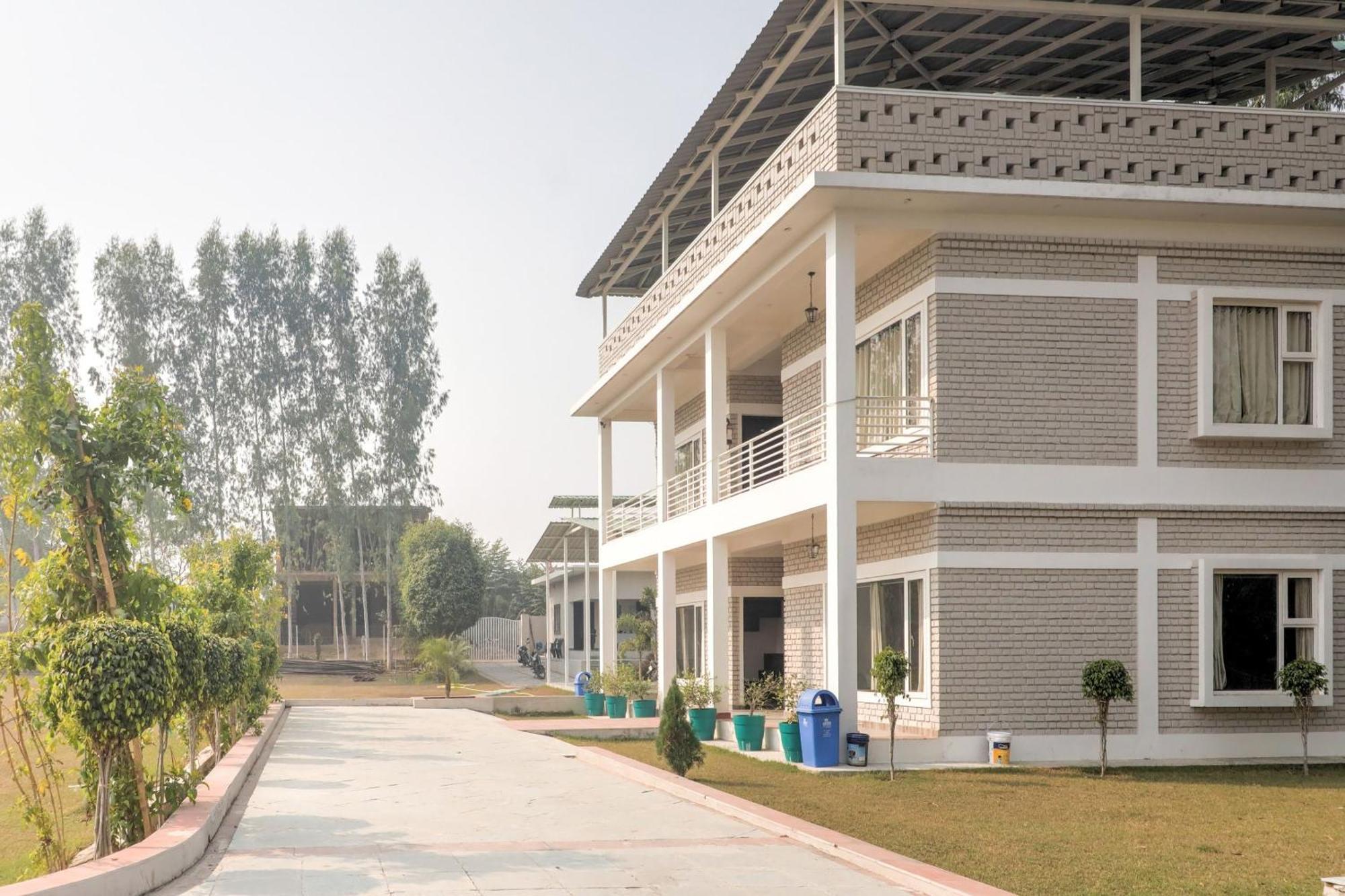 Townhouse Amaraa Farms Near Lulu Hypermarket Lucknow Luaran gambar